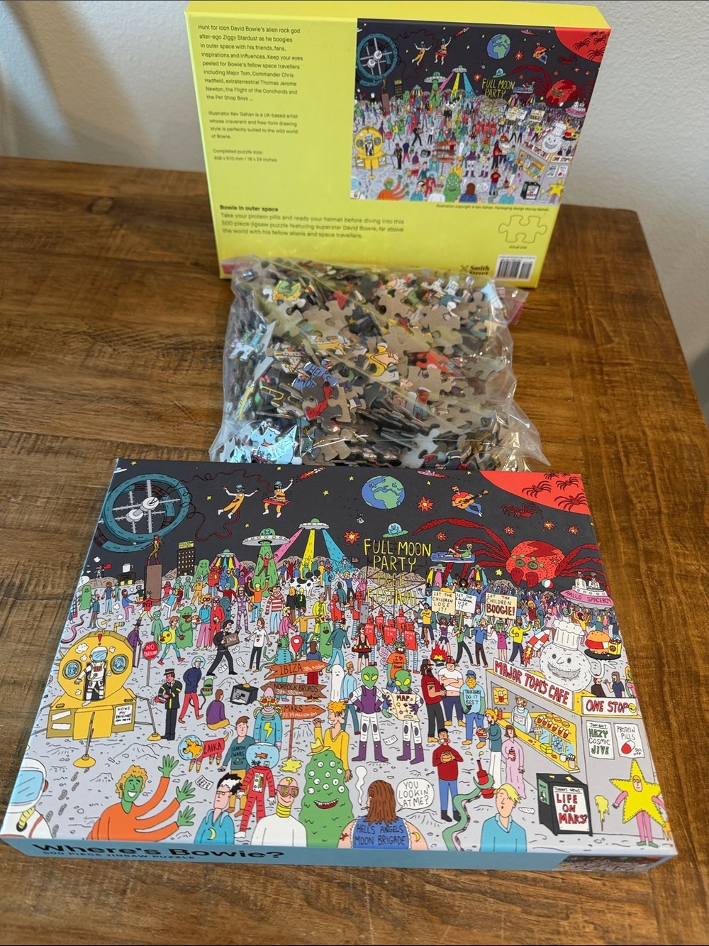 Where’s Bowie? Full Moon Party Free Festival - Colorful 500 Piece Jigsaw Puzzle